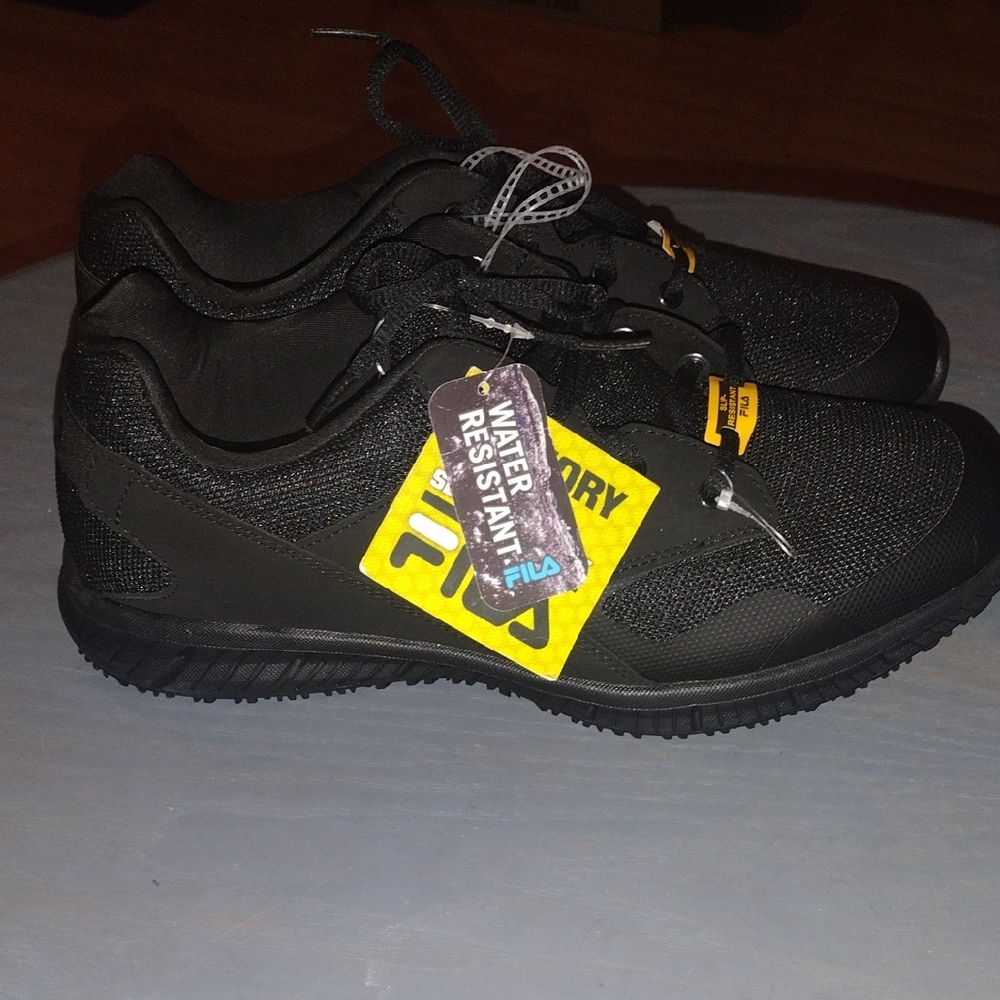 Fila Women's  Black Slip Resistant Shoes